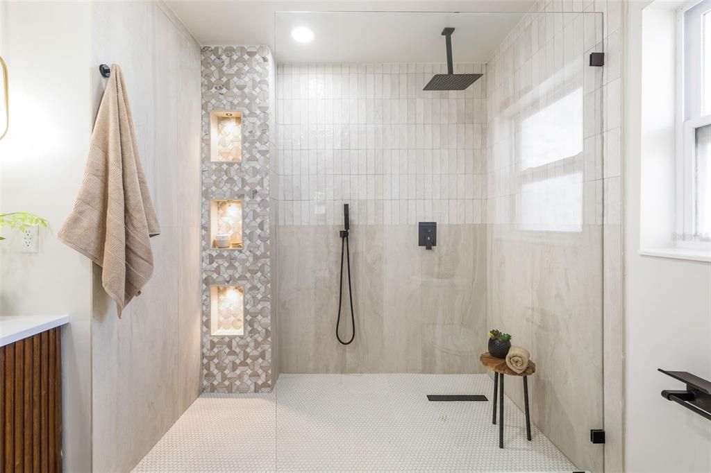 Active With Contract: $749,900 (4 beds, 3 baths, 1862 Square Feet)