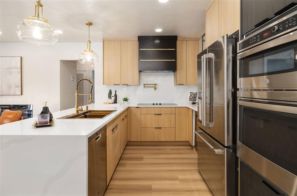Active With Contract: $749,900 (4 beds, 3 baths, 1862 Square Feet)