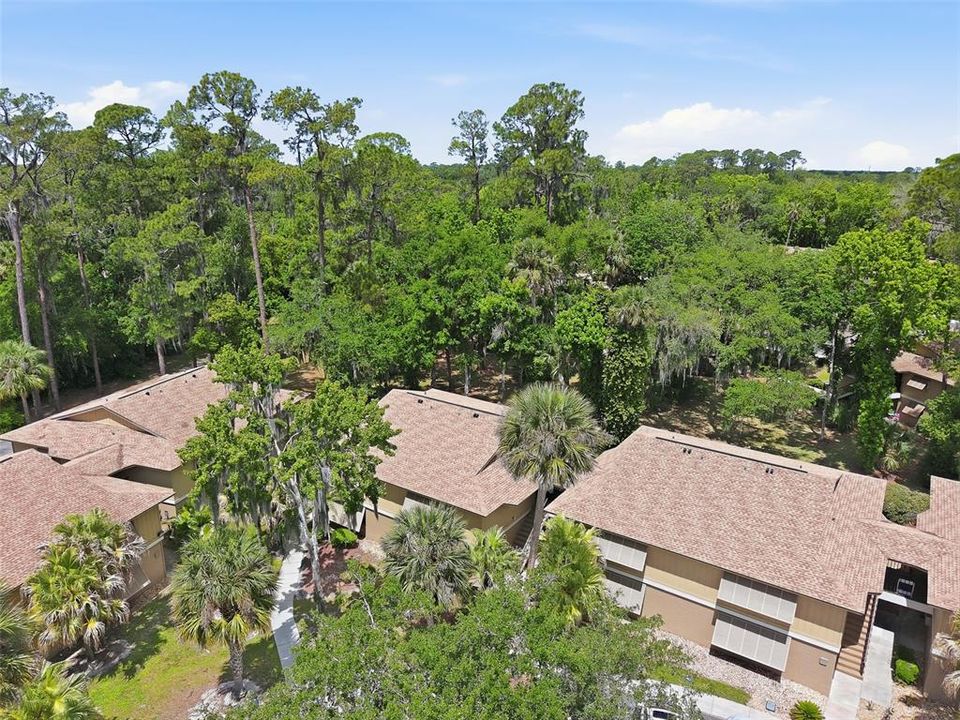 For Sale: $174,000 (2 beds, 2 baths, 897 Square Feet)