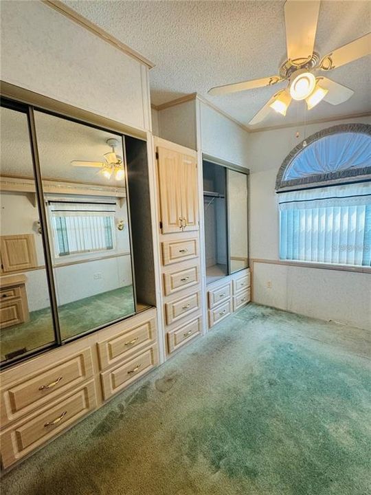 En Venta: $139,000 (2 camas, 2 baños, 1078 Pies cuadrados)