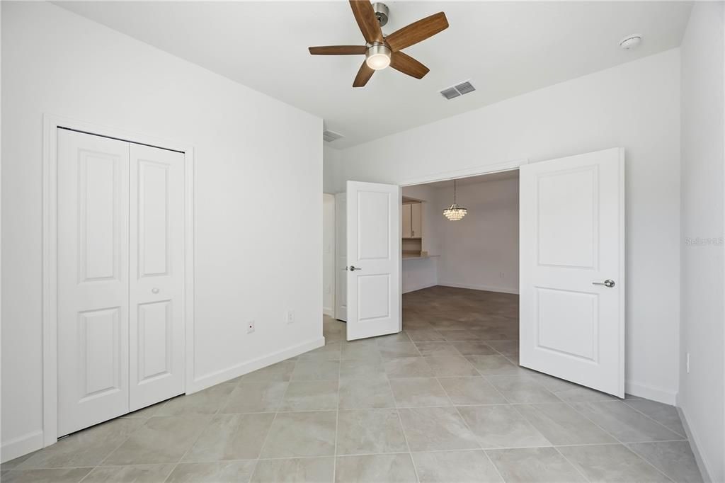 For Sale: $295,000 (3 beds, 2 baths, 1422 Square Feet)