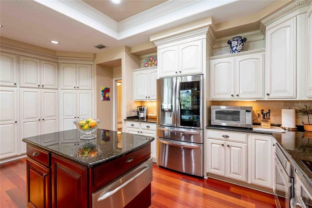 For Rent: $5,000 (3 beds, 3 baths, 3365 Square Feet)
