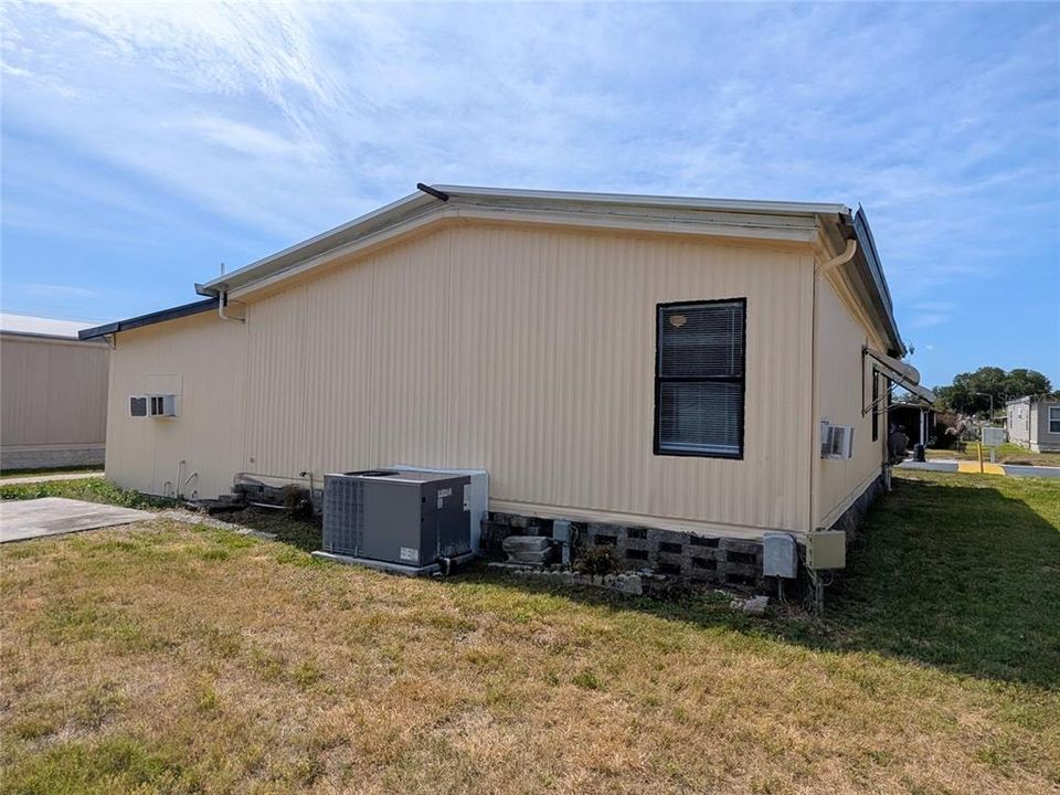 En Venta: $137,000 (2 camas, 2 baños, 864 Pies cuadrados)
