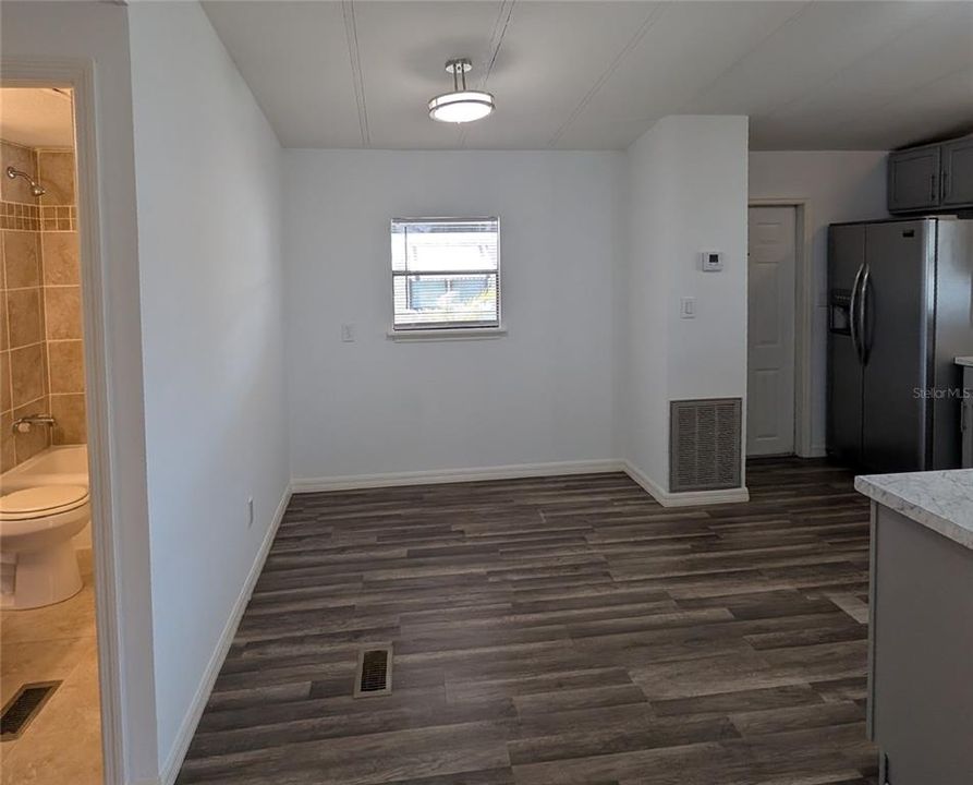 En Venta: $137,000 (2 camas, 2 baños, 864 Pies cuadrados)