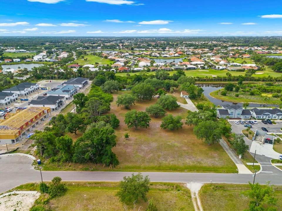 For Sale: $1,900,000 (5.01 acres)