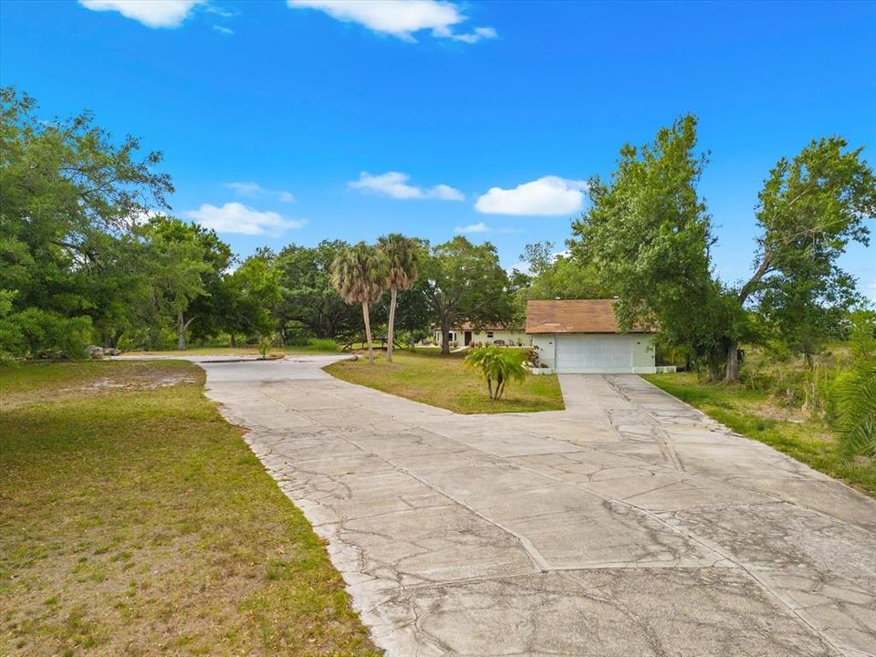 For Sale: $1,900,000 (5.01 acres)