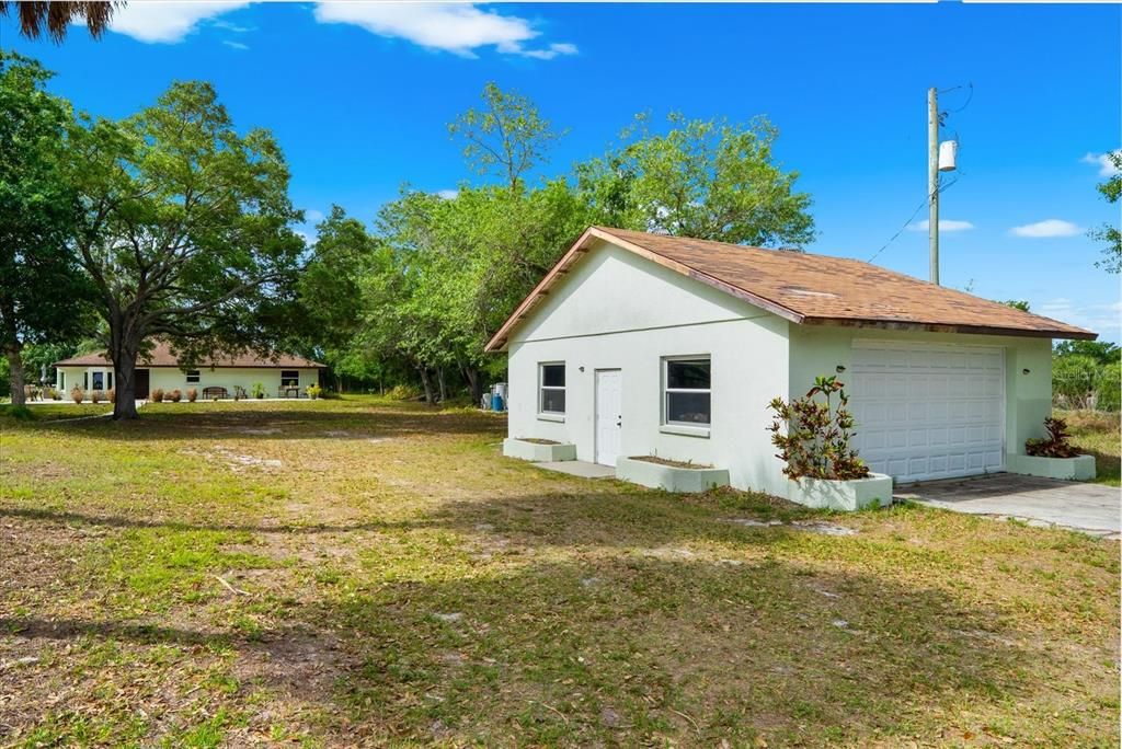 For Sale: $1,900,000 (5.01 acres)