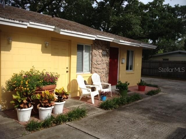 For Rent: $1,600 (2 beds, 1 baths, 750 Square Feet)