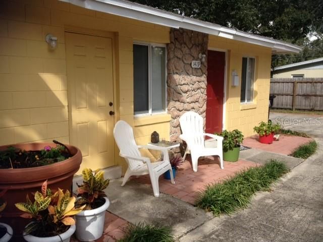 For Rent: $1,600 (2 beds, 1 baths, 750 Square Feet)
