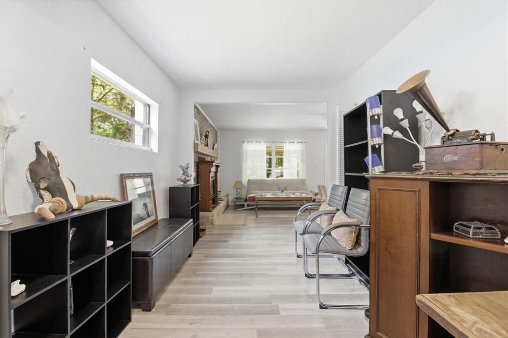 En Venta: $298,000 (2 camas, 1 baños, 1056 Pies cuadrados)