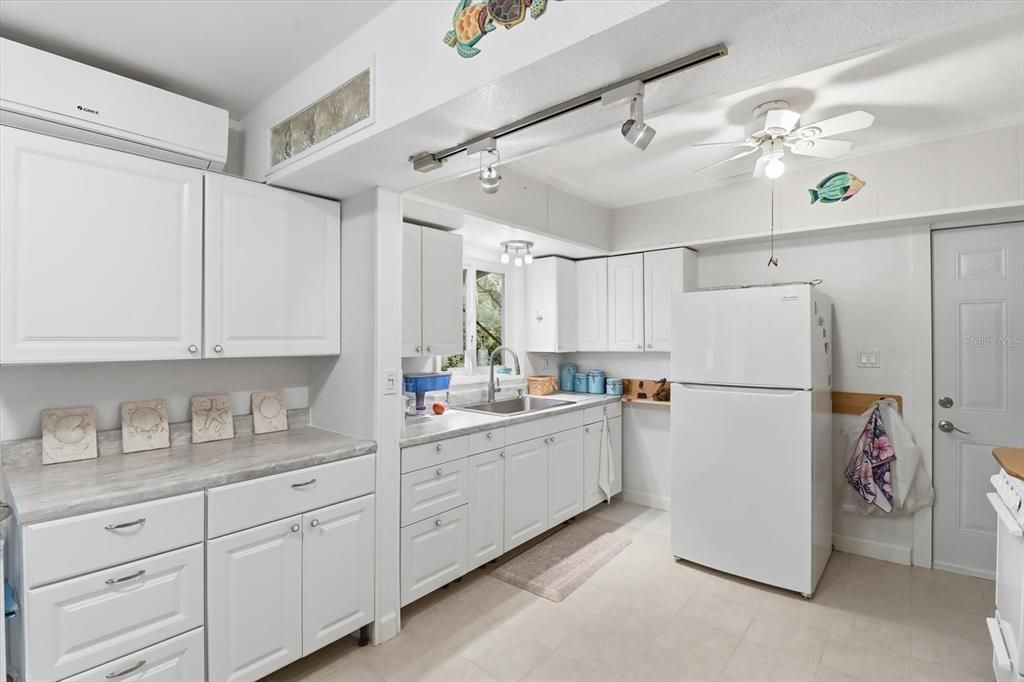 En Venta: $298,000 (2 camas, 1 baños, 1056 Pies cuadrados)