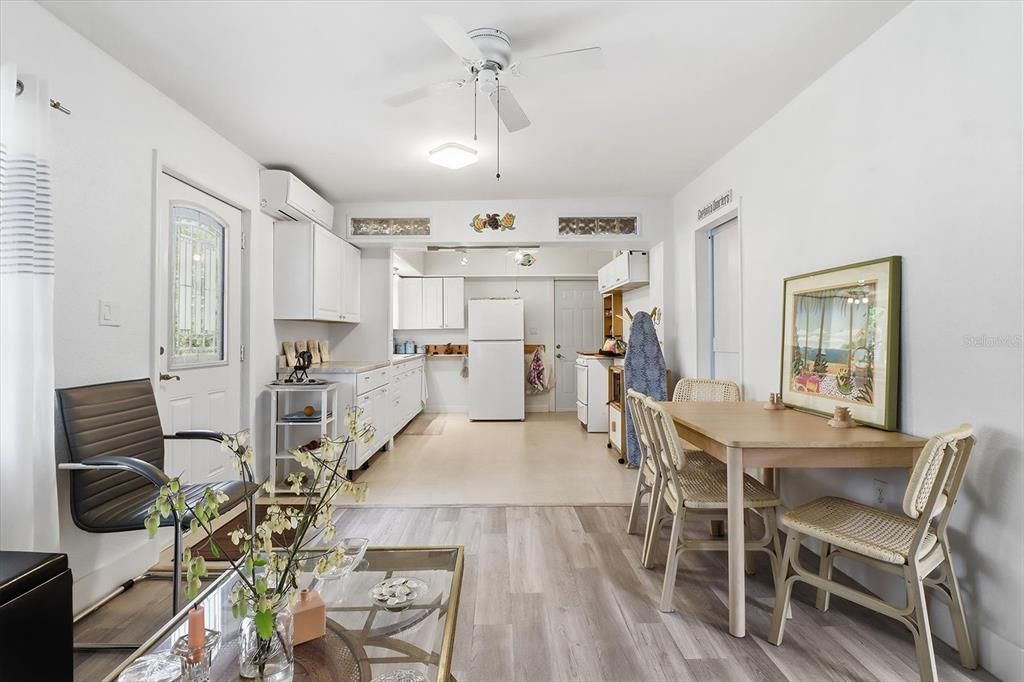 En Venta: $298,000 (2 camas, 1 baños, 1056 Pies cuadrados)