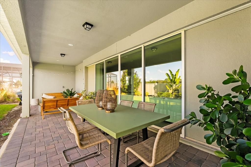 For Sale: $1,049,900 (5 beds, 4 baths, 3998 Square Feet)