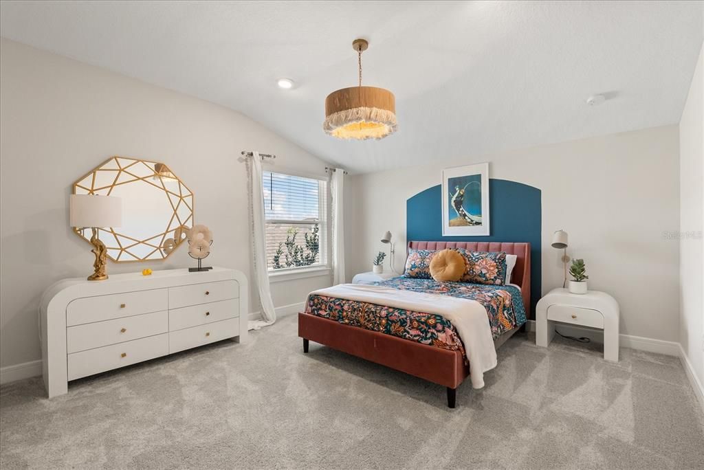 For Sale: $1,049,900 (5 beds, 4 baths, 3998 Square Feet)