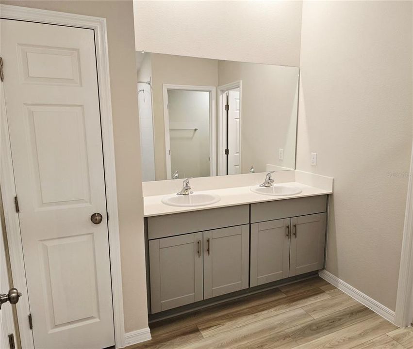 For Rent: $2,000 (3 beds, 2 baths, 1630 Square Feet)