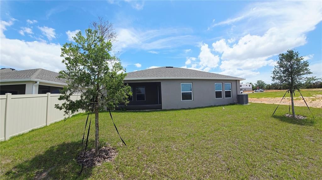 For Rent: $2,000 (3 beds, 2 baths, 1630 Square Feet)