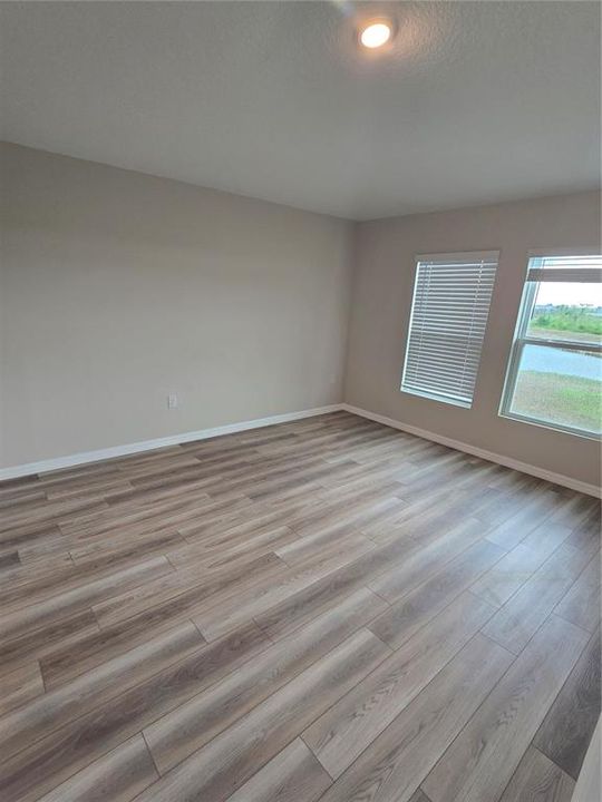 For Rent: $2,000 (3 beds, 2 baths, 1630 Square Feet)