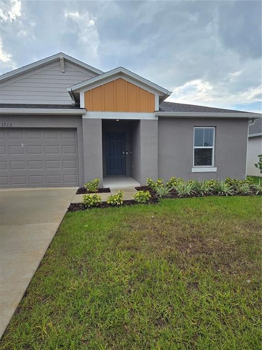 For Rent: $2,000 (3 beds, 2 baths, 1630 Square Feet)