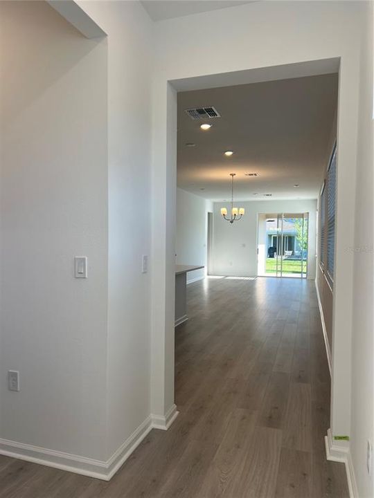Active With Contract: $474,990 (4 beds, 3 baths, 1654 Square Feet)