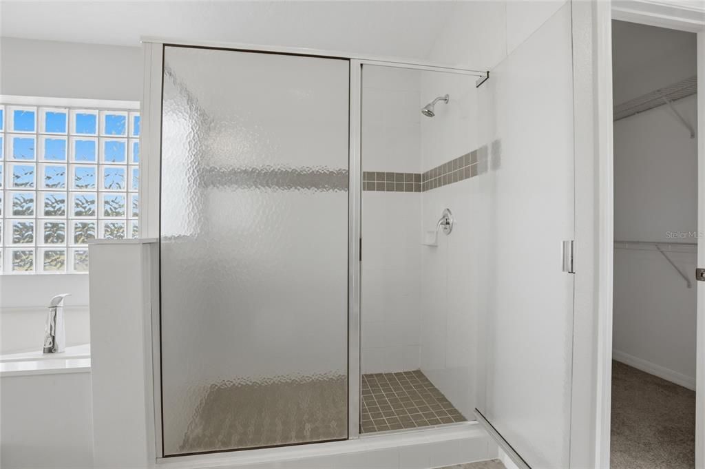 На продажу: $479,999 (5 спален, 2 ванн, 2598 Квадратных фут)