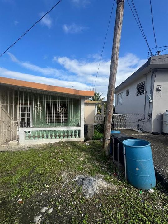 For Sale: $125,000 (3 beds, 2 baths, 947 Square Feet)