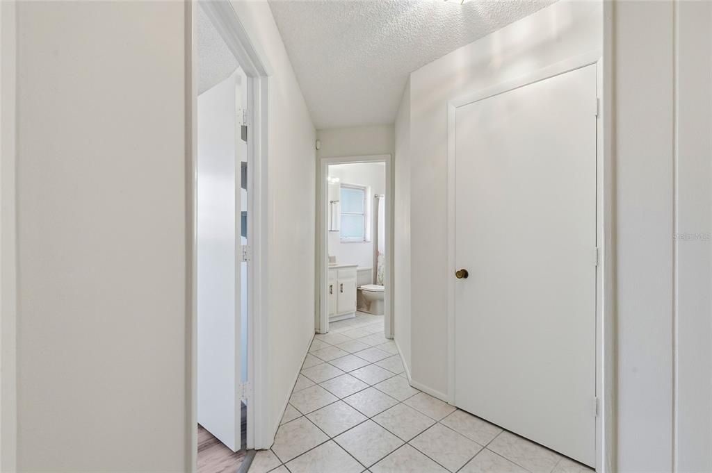 Activo con contrato: $395,000 (3 camas, 2 baños, 1844 Pies cuadrados)