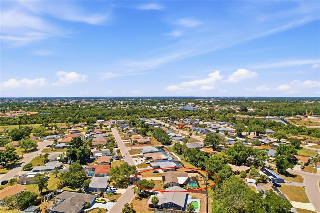 Activo con contrato: $395,000 (3 camas, 2 baños, 1844 Pies cuadrados)
