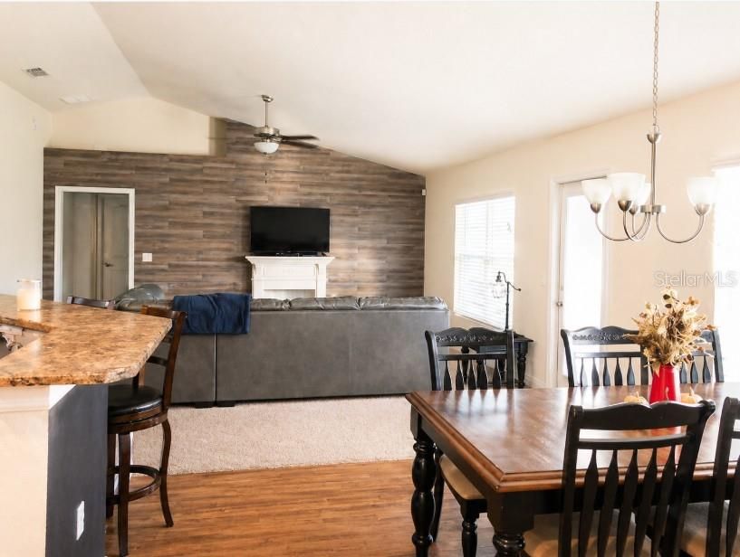 For Sale: $369,900 (4 beds, 2 baths, 1755 Square Feet)