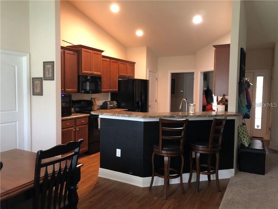 For Sale: $369,900 (4 beds, 2 baths, 1755 Square Feet)
