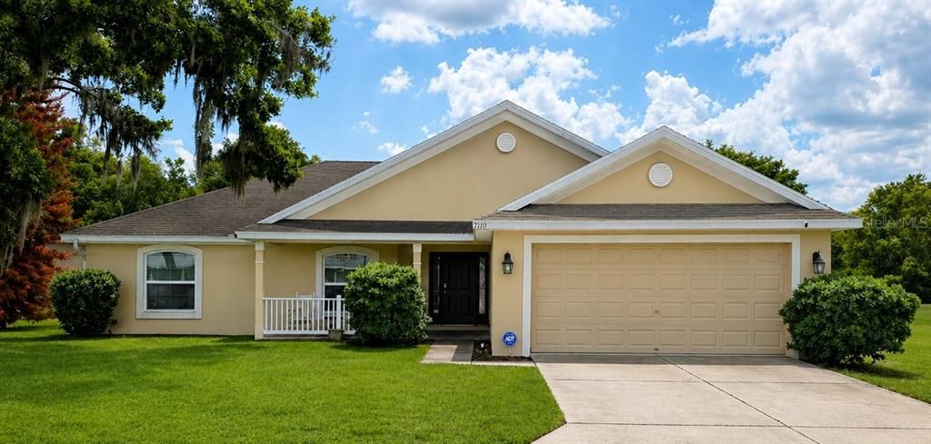For Sale: $369,900 (4 beds, 2 baths, 1755 Square Feet)