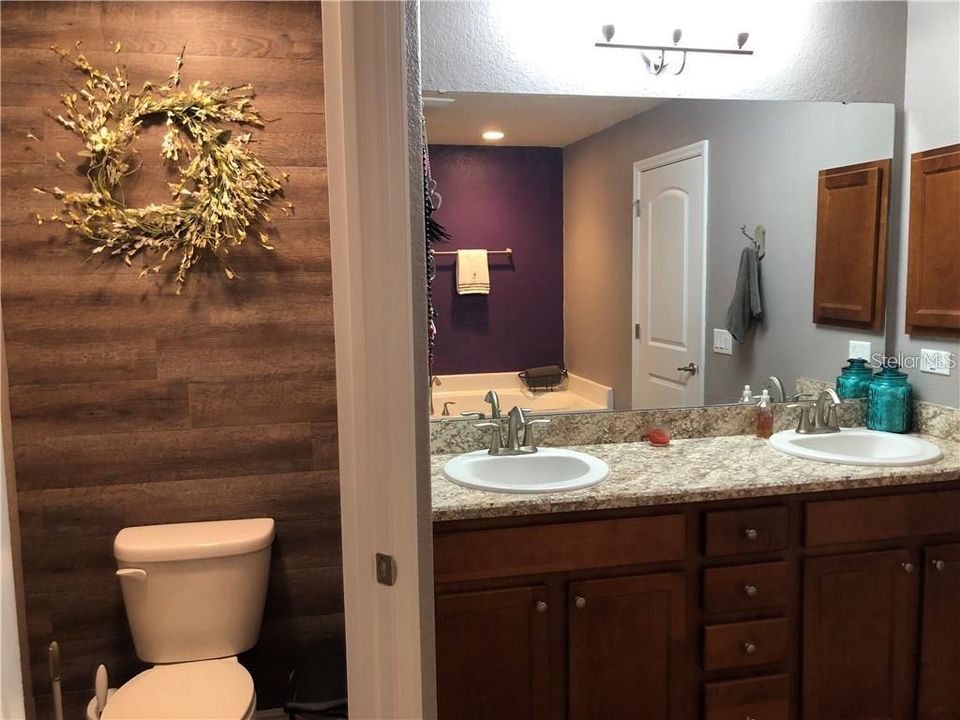 For Sale: $369,900 (4 beds, 2 baths, 1755 Square Feet)