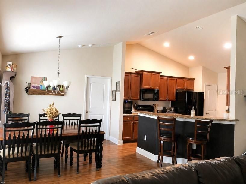 For Sale: $369,900 (4 beds, 2 baths, 1755 Square Feet)