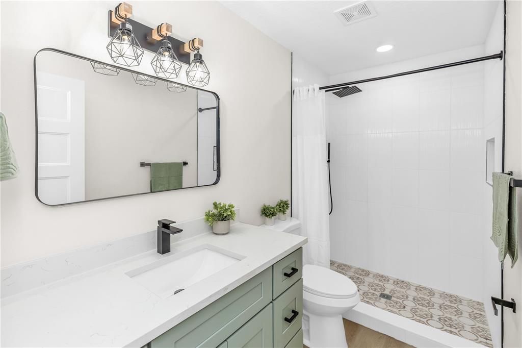 Active With Contract: $380,000 (2 beds, 2 baths, 1583 Square Feet)