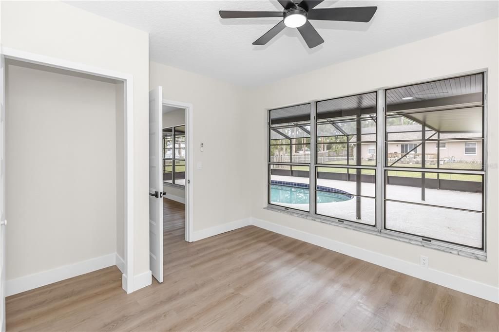 Active With Contract: $380,000 (2 beds, 2 baths, 1583 Square Feet)