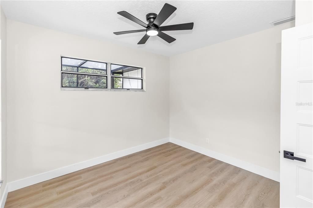 Active With Contract: $380,000 (2 beds, 2 baths, 1583 Square Feet)
