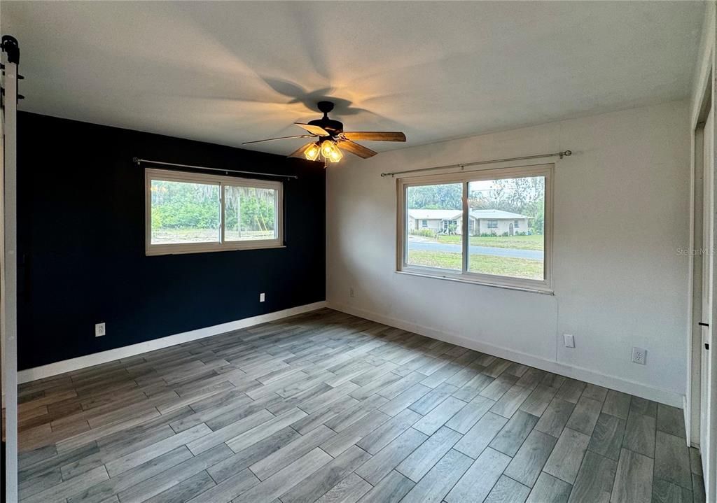 For Sale: $299,000 (3 beds, 2 baths, 1570 Square Feet)