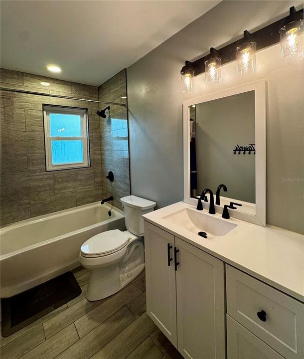 For Sale: $299,000 (3 beds, 2 baths, 1570 Square Feet)