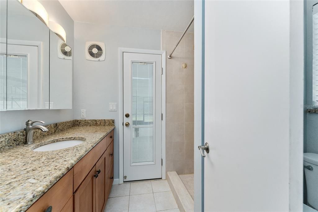 En Venta: $369,900 (3 camas, 2 baños, 1823 Pies cuadrados)
