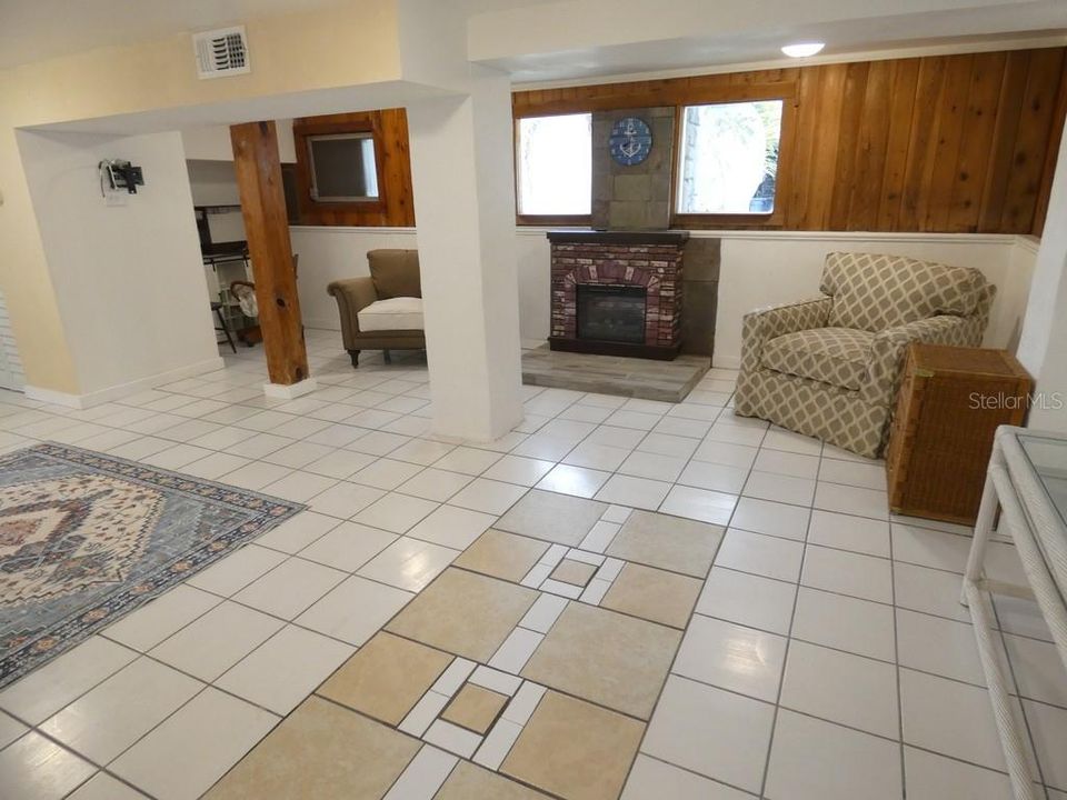 En Venta: $339,000 (2 camas, 2 baños, 1832 Pies cuadrados)