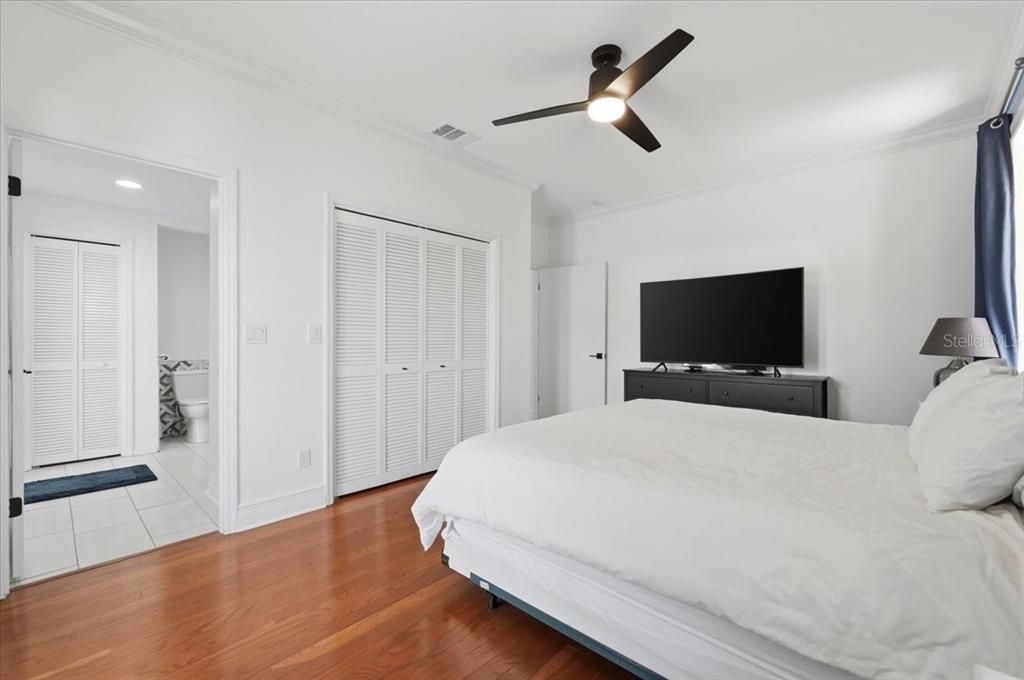 For Sale: $975,000 (4 beds, 3 baths, 3973 Square Feet)