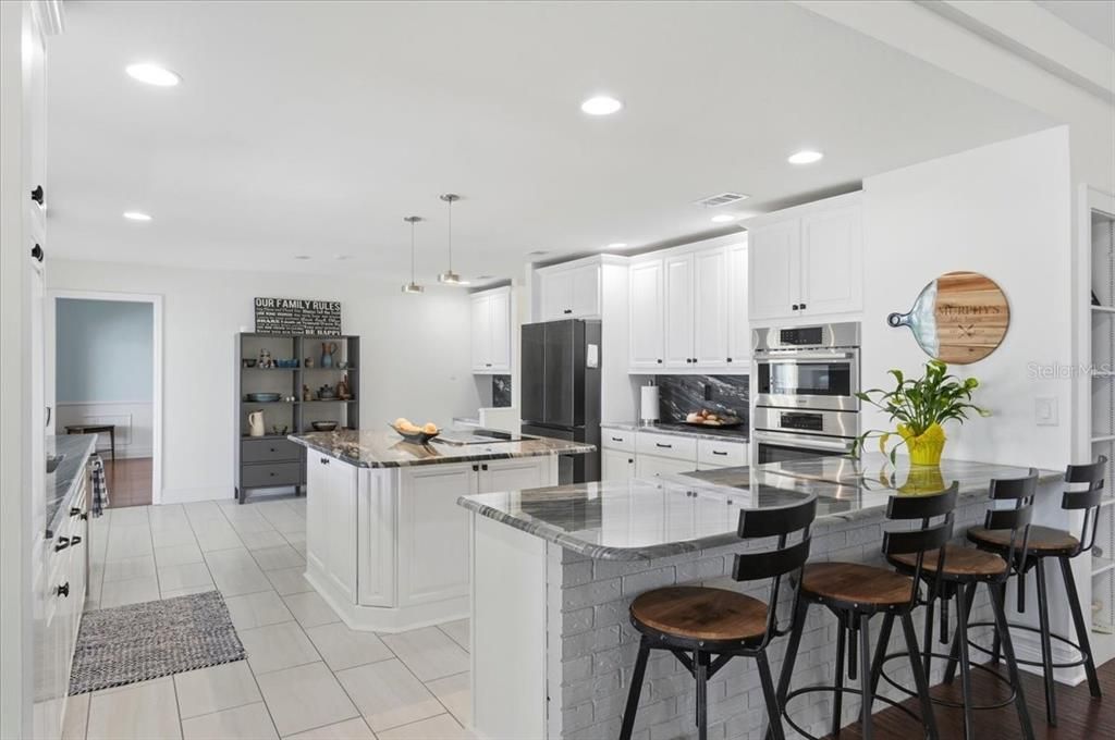 For Sale: $975,000 (4 beds, 3 baths, 3973 Square Feet)