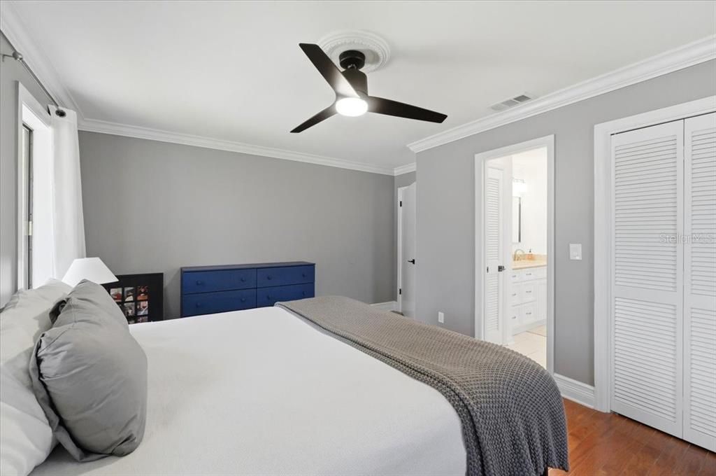 For Sale: $975,000 (4 beds, 3 baths, 3973 Square Feet)