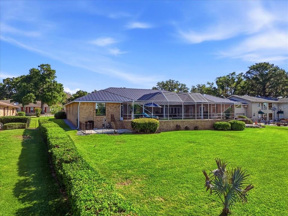 For Sale: $975,000 (4 beds, 3 baths, 3973 Square Feet)