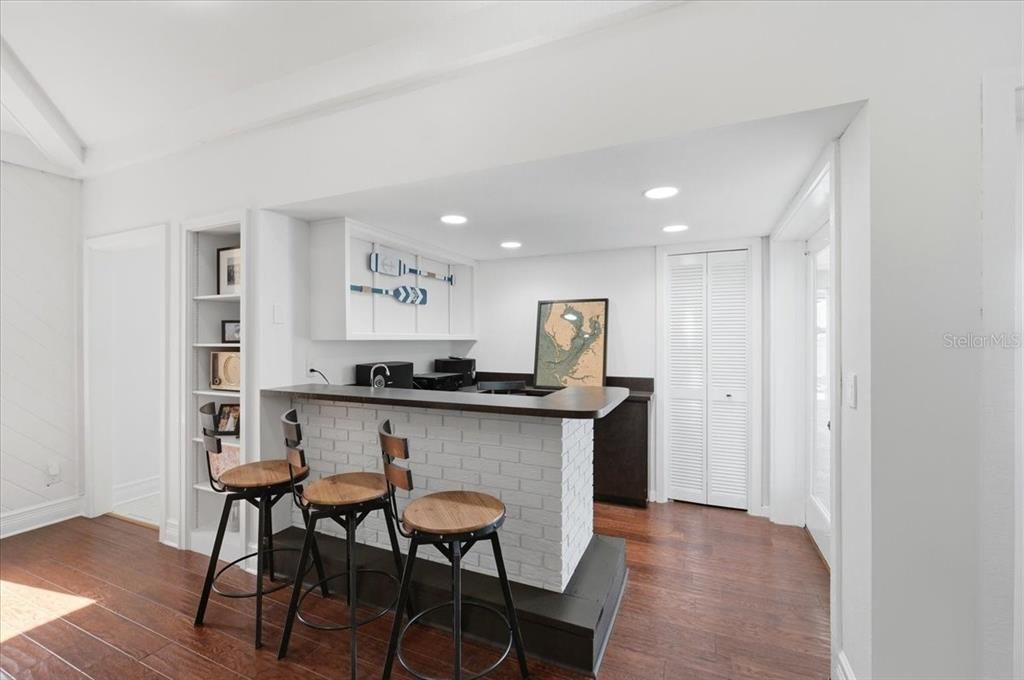 For Sale: $975,000 (4 beds, 3 baths, 3973 Square Feet)