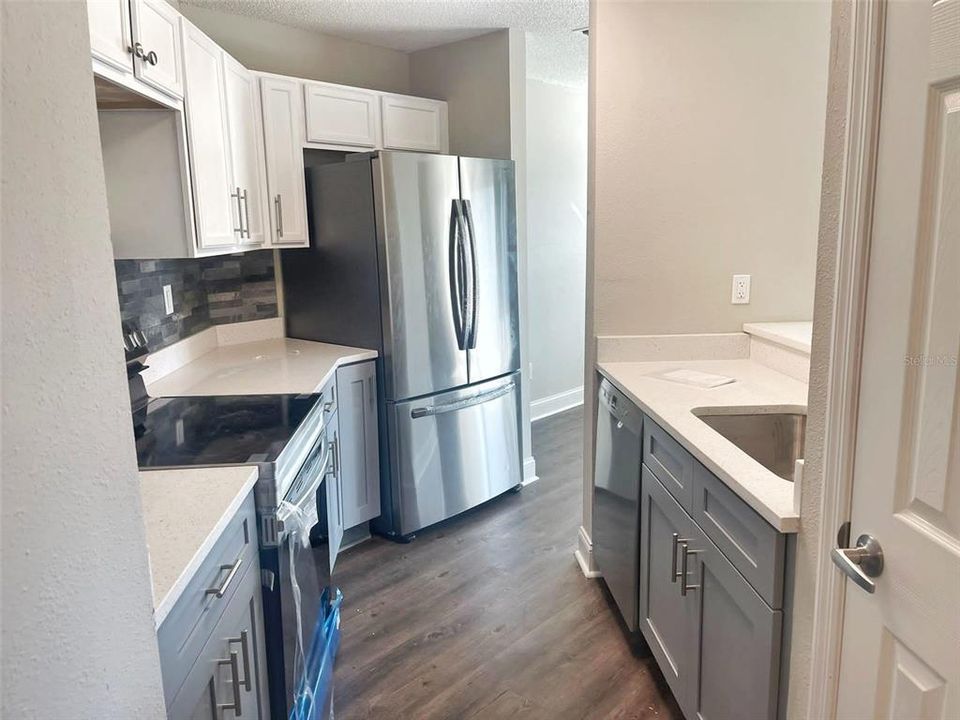 Activo con contrato: $119,000 (2 camas, 2 baños, 900 Pies cuadrados)