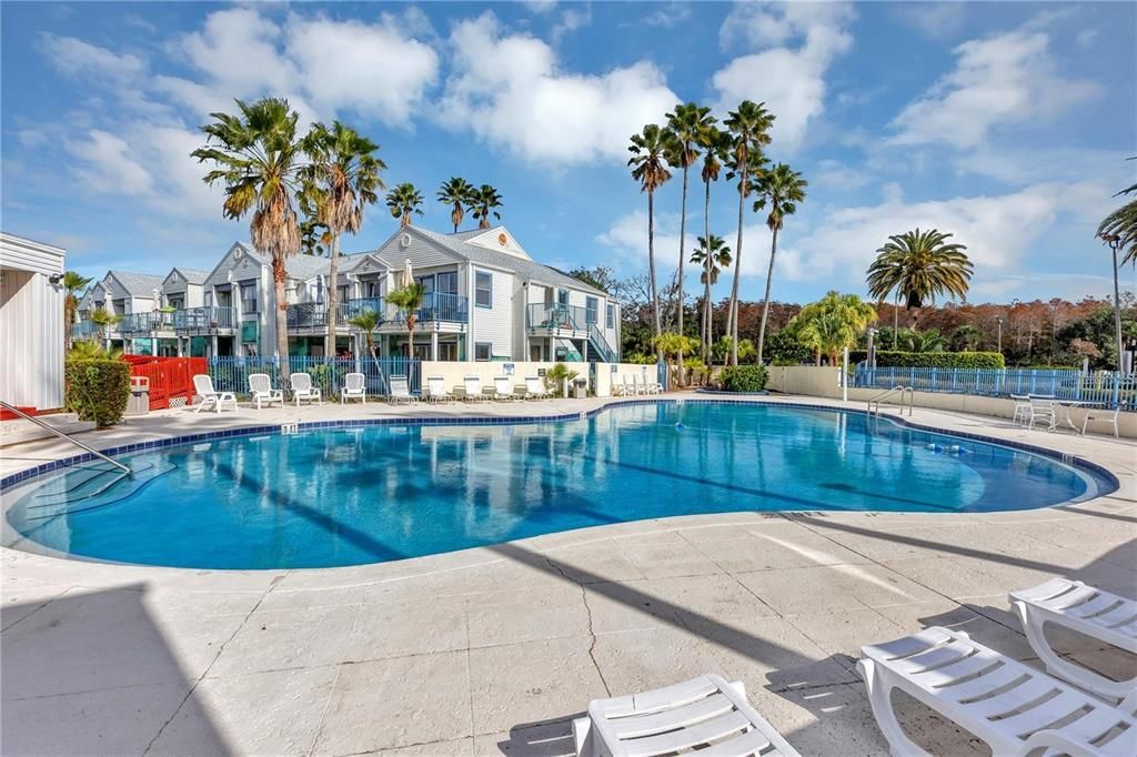 Activo con contrato: $119,000 (2 camas, 2 baños, 900 Pies cuadrados)