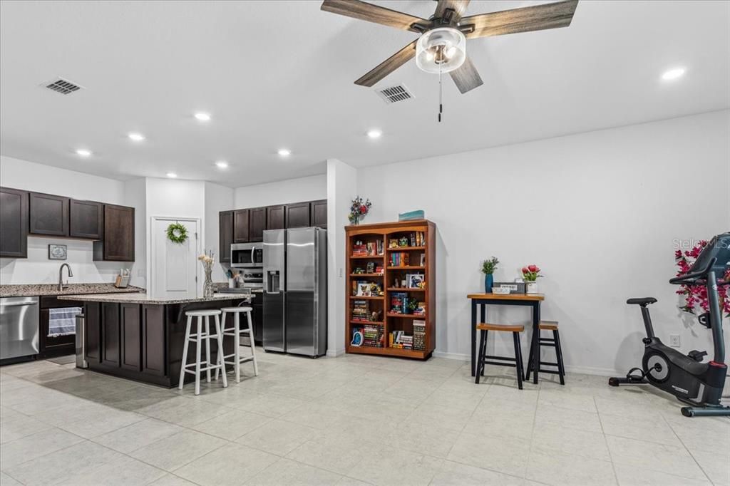 En Venta: $272,500 (3 camas, 2 baños, 1635 Pies cuadrados)