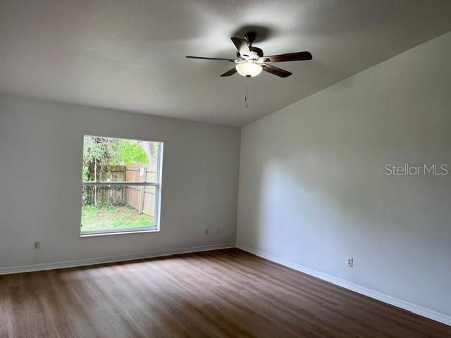 For Sale: $209,000 (2 beds, 2 baths, 1166 Square Feet)