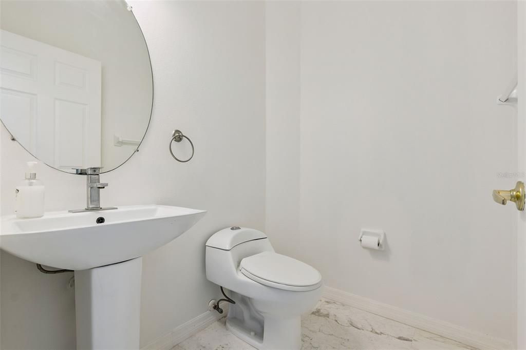На продажу: $699,999 (4 спален, 3 ванн, 2590 Квадратных фут)