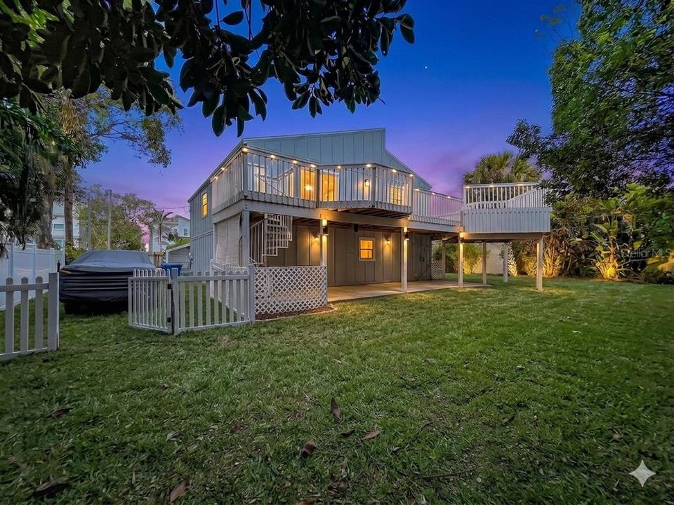 For Sale: $499,900 (3 beds, 3 baths, 1492 Square Feet)
